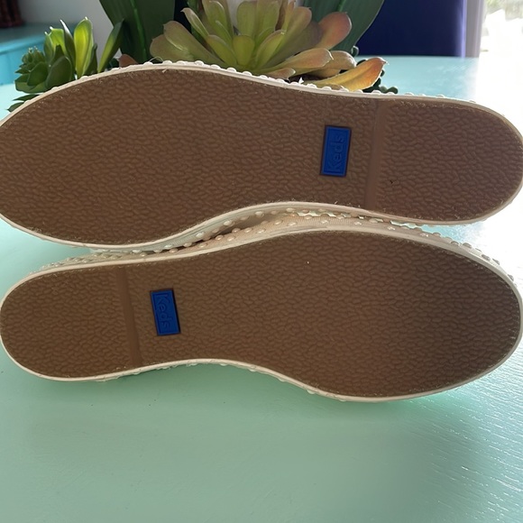 Kade Spade Keds satin and pearl BNWOT size 9US - Picture 5 of 10